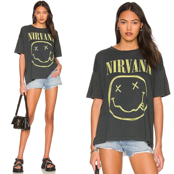 Daydreamer Tops - DAYDREAMER | Nirvana Smiley Merch Tee